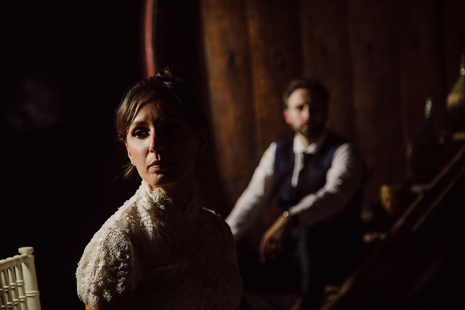 Il matrimonio di Giulia e Filippo – Fotografo matrimonio alternativo nelle Marche 1 Sposi durante il matrimonio a Pesaro e Urbino – Fotografo matrimonio alternativo nelle Marche.