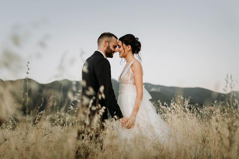 Sposi nelle campagne di Pesaro – Fotografo matrimonio Pesaro